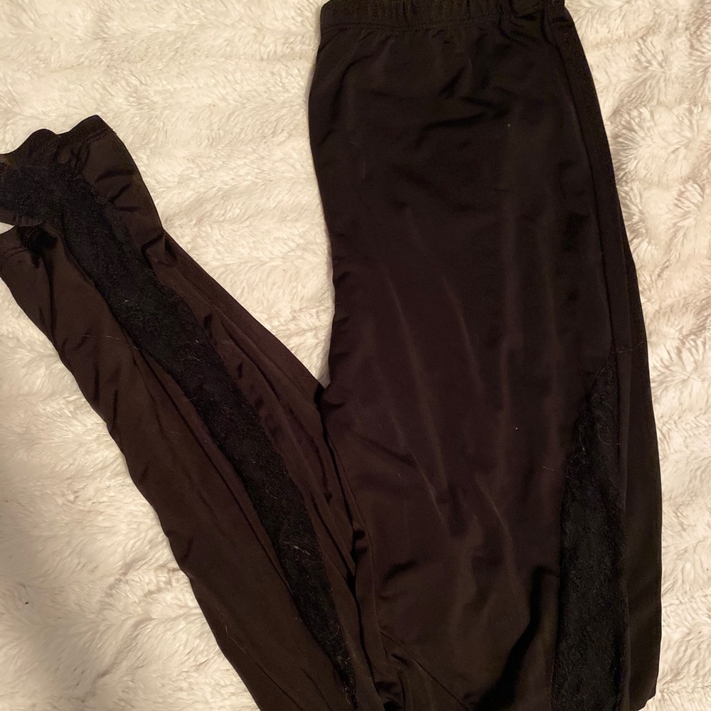 black leggings